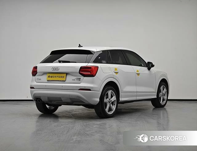 Audi Q2L id 4209592 из Китая 15
