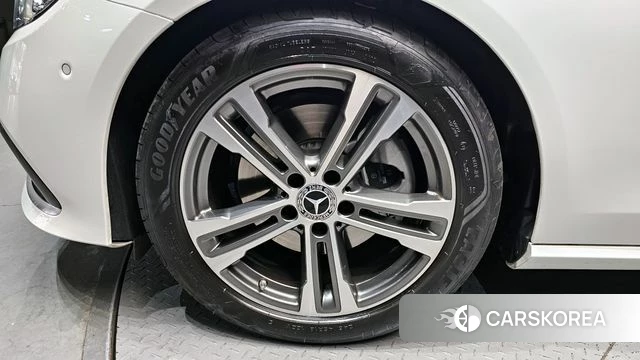 Mercedes-Benz E-Class W213 id 3793263 из Кореи 15