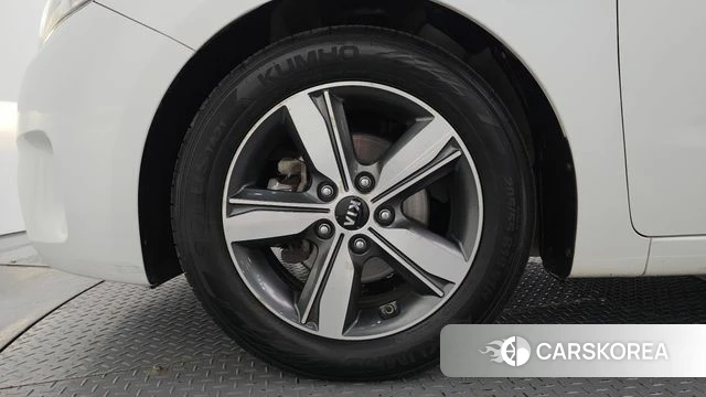 Kia The New K3 id 4856536 из Кореи 15