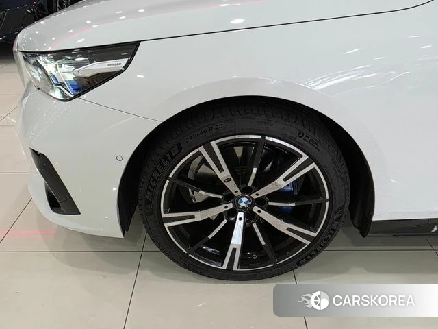 BMW 5 Series (G60) id 4359789 из Кореи 13