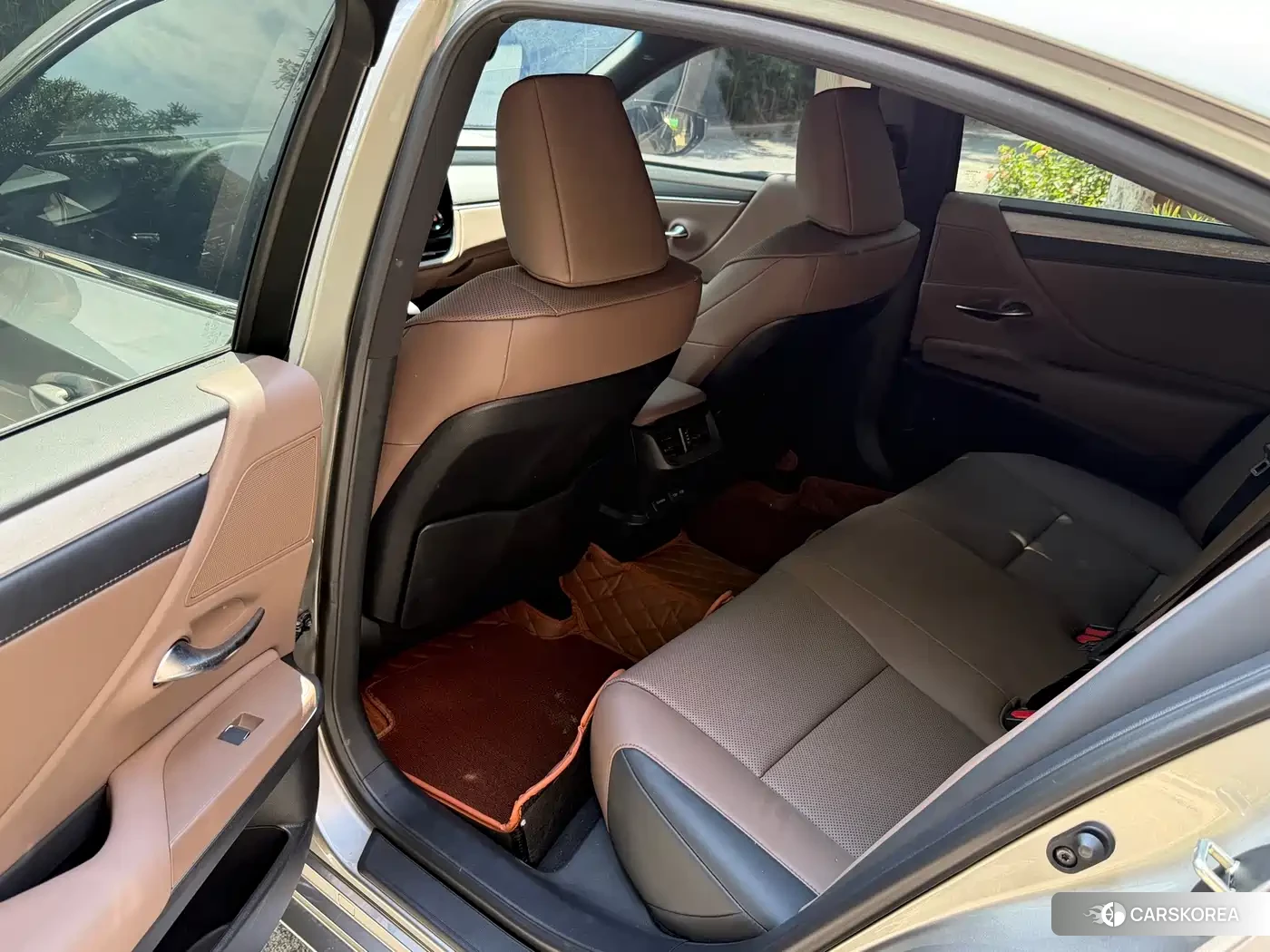 Lexus ES 2026 Champagne/brown из Китая, фото 6