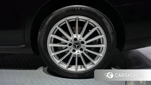 Mercedes-Benz E-Class W213 id 3765493 из Кореи 15