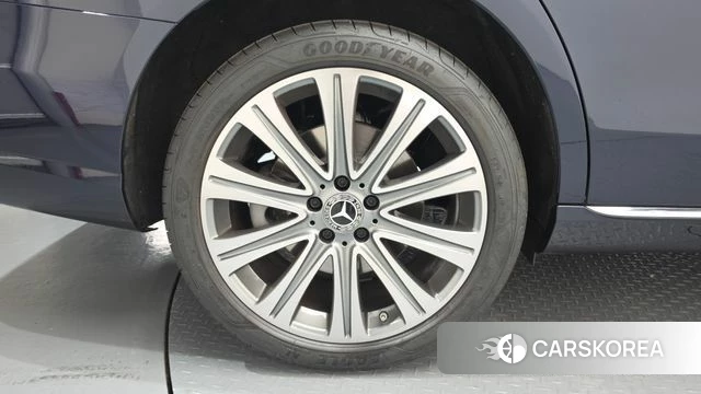 Mercedes-Benz E-Class W213 id 4481025 из Кореи 27