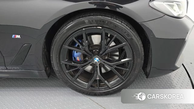 BMW 5 Series (G30) id 3806834 из Кореи 15