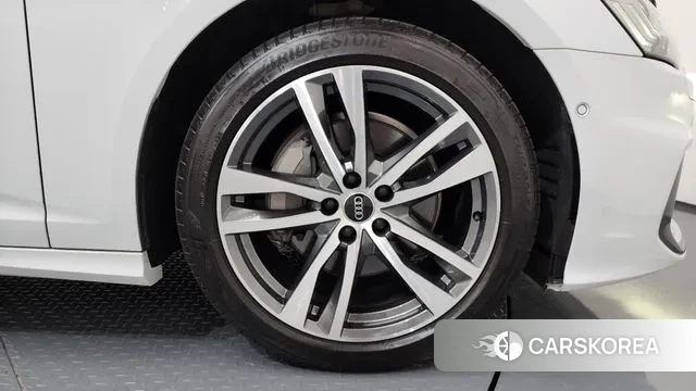 Audi A6 (C8) id 3327781 из Кореи 15