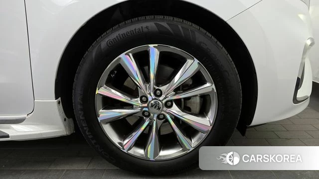 Kia The New Carnival id 3814447 из Кореи 15