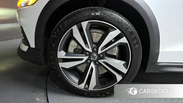 Volvo V60 Cross-Country 2nd Generation id 3885047 из Кореи 15
