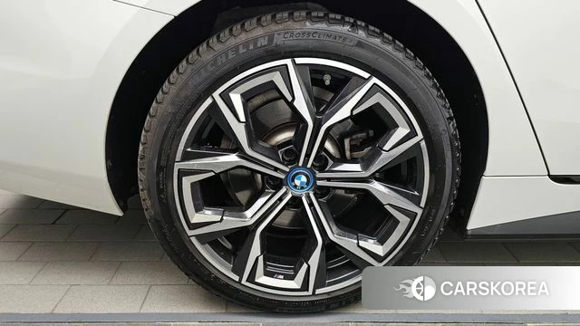 BMW i4 id 4195261 из Кореи 38