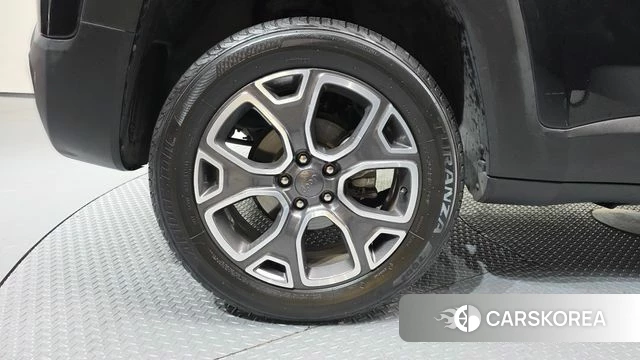 Jeep Renegade id 3867237 из Кореи 15