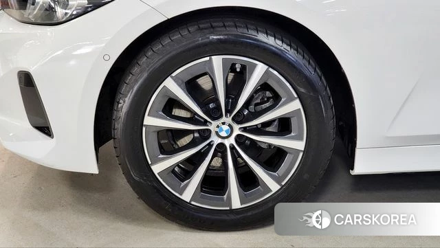 BMW 3 Series (G20) id 3883851 из Кореи 15