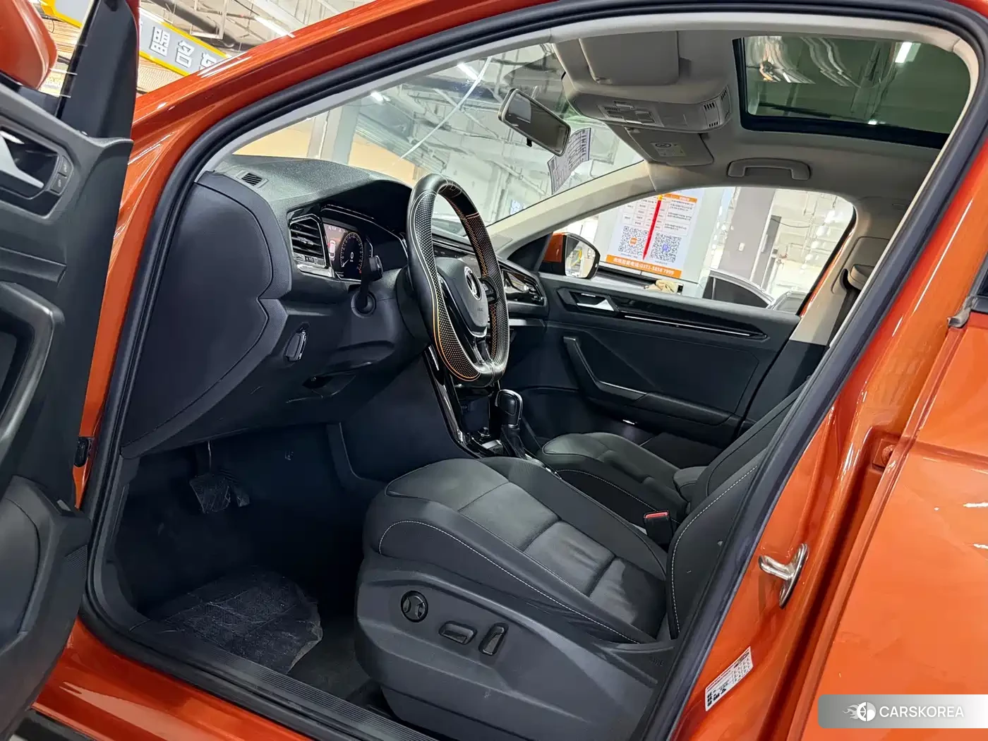 Volkswagen T-ROC exploring Songs 2022 Yellow/orange из Китая, фото 5