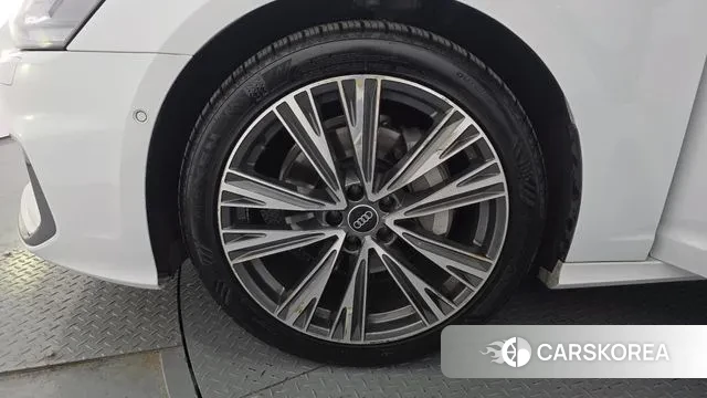 Audi A6 (C8) id 3751937 из Кореи 15