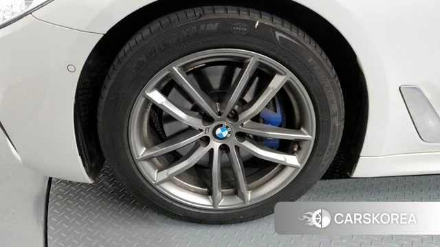 BMW 5 Series (G30) id 3943053 из Кореи 15