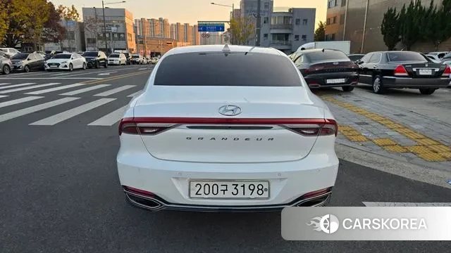 Hyundai The New Grandeur IG id 3399156 из Кореи 15