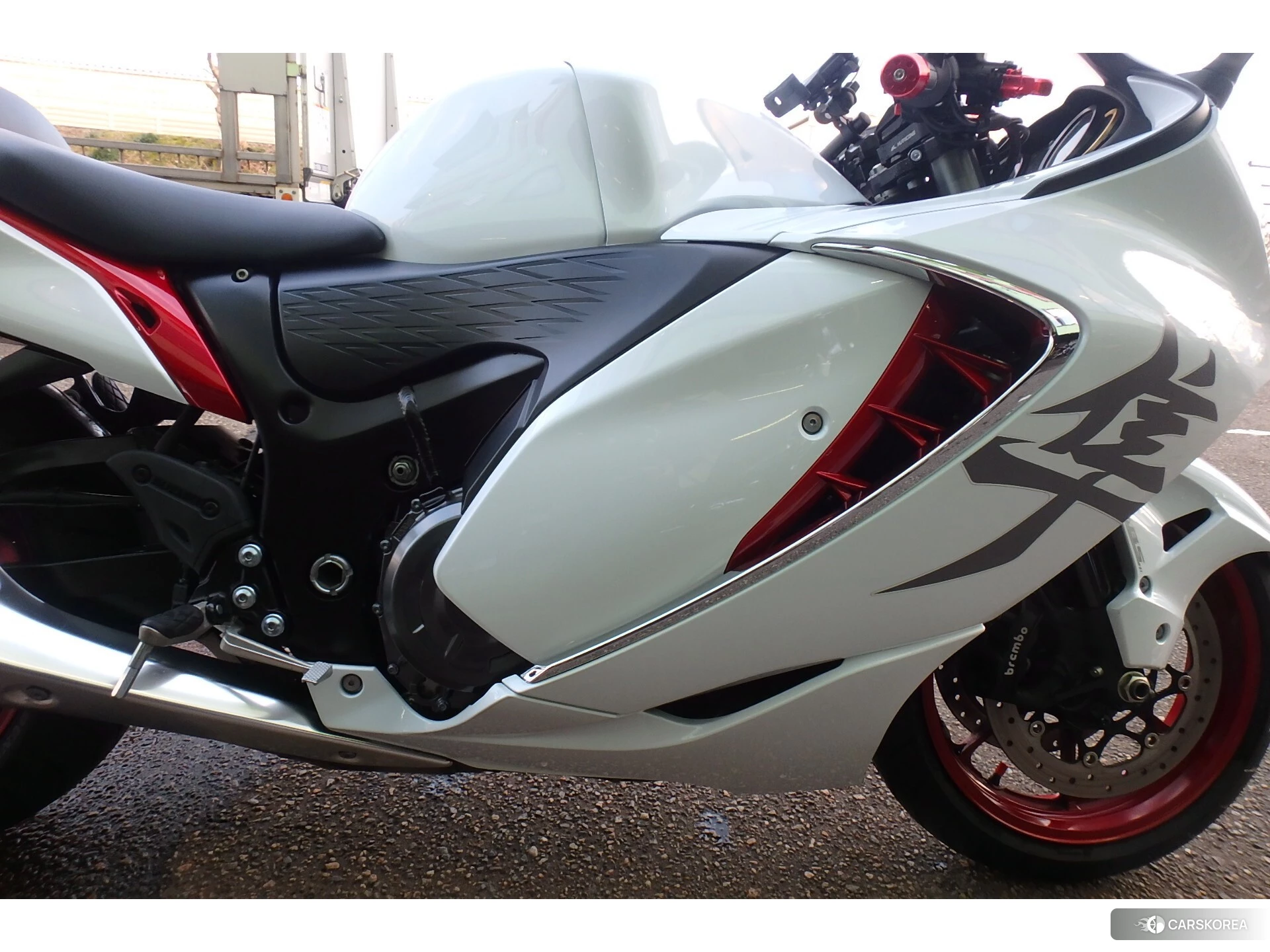 Suzuki GSX1300R HAYABUSA id 4183804 из Японии 6