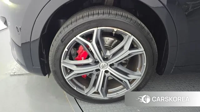 Maserati Levante id 3631034 из Кореи 15