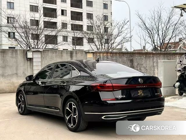 Volkswagen Passat 2023 Черный из Китая, фото 5