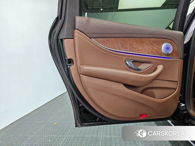 Mercedes-Benz E-class id 4227320 из Китая 15