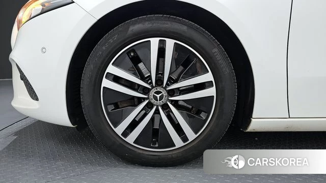 Mercedes-Benz A-Class W177 id 4338672 из Кореи 26