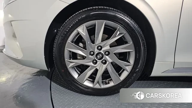 Hyundai The New Grandeur IG Hybrid id 3504658 из Кореи 15