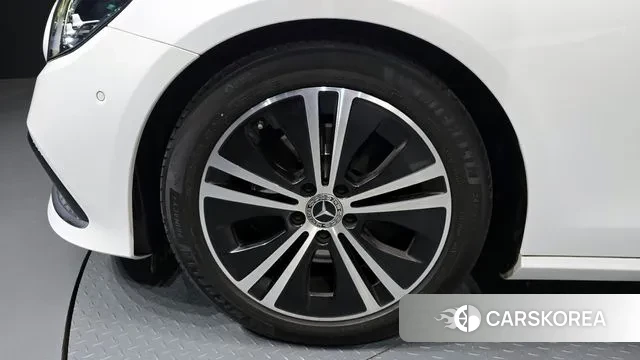 Mercedes-Benz E-Class W213 id 3788512 из Кореи 15