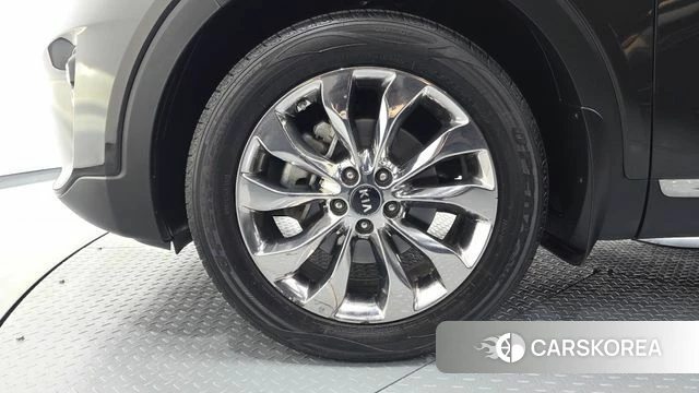 Kia The New Sorento id 4378219 из Кореи 25