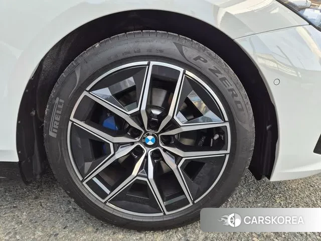 BMW 5 Series (G60) id 3502018 из Кореи 13