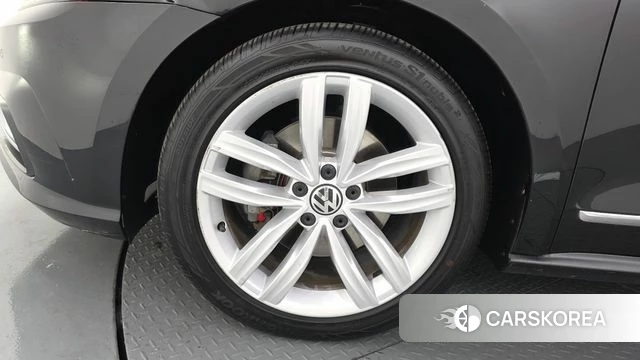 Volkswagen The New Passat id 4246075 из Кореи 15