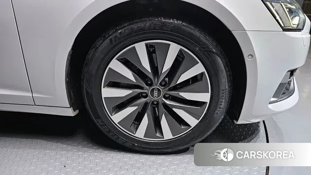 Audi A6 (C8) id 3395289 из Кореи 15