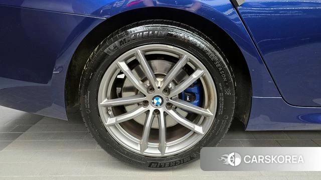 BMW 5 Series (G30) id 4390455 из Кореи 15