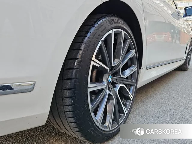 BMW 7 Series (G11) id 3727951 из Кореи 15