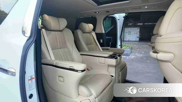Toyota Elfa id 4306838 из Китая 11