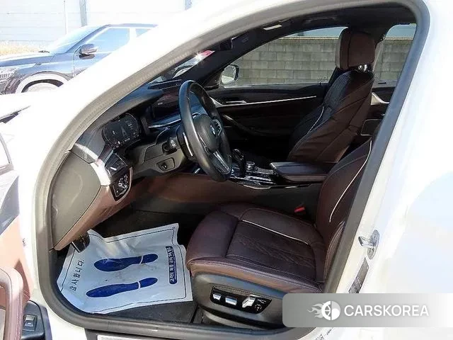 BMW 5 Series (G30) id 3640628 из Кореи 15