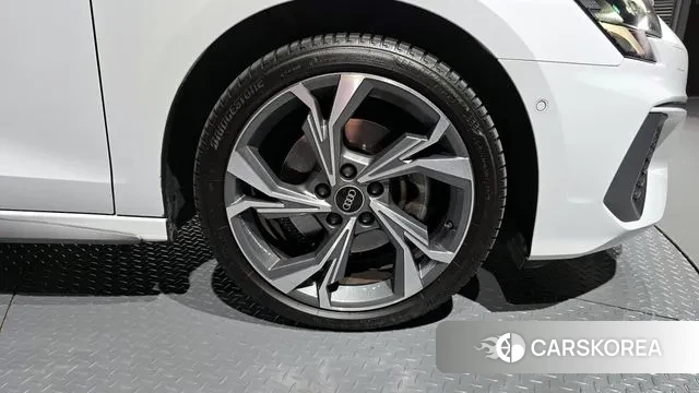 Audi A3 (8Y) id 3131664 из Кореи 15