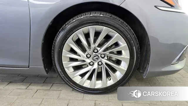 Lexus ES300h 7th generation id 3727223 из Кореи 15