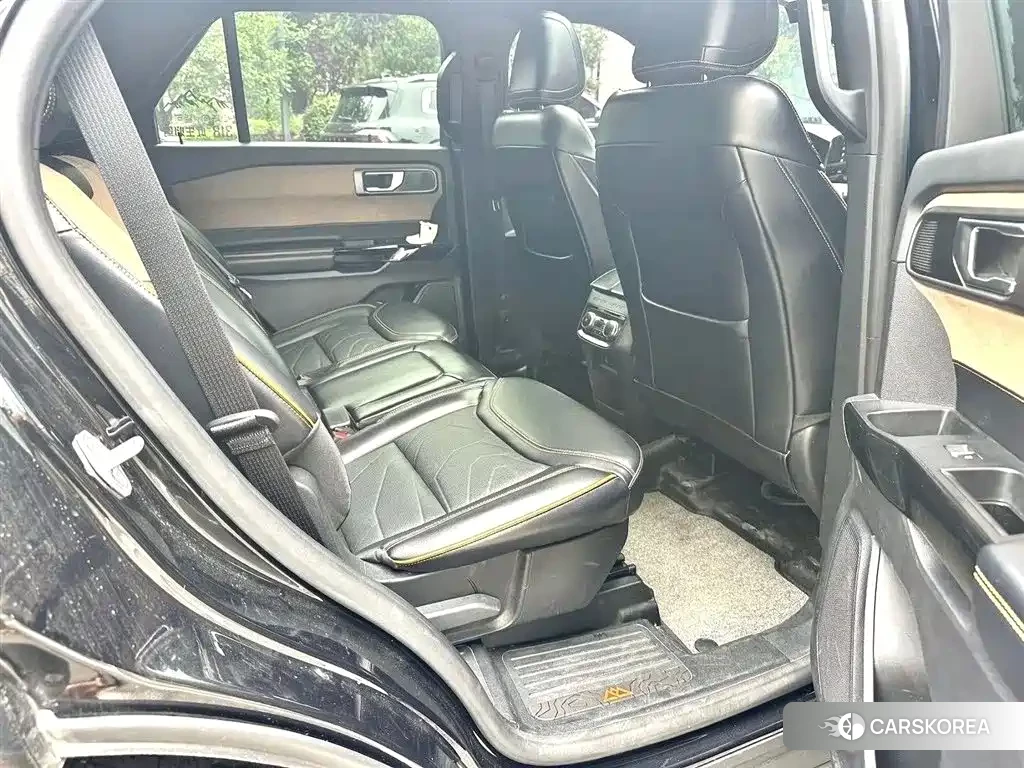 Ford Explorer 2024 Черный из Китая, фото 5