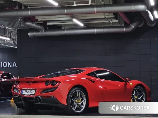 Ferrari F8 Tributo id 3416457 из Кореи 15
