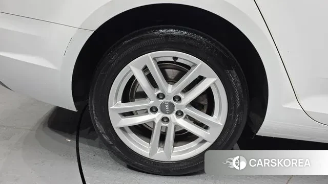 Audi A4 (B9) id 3661767 из Кореи 15