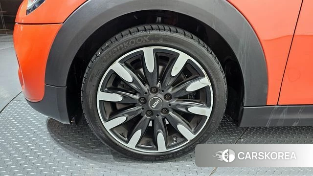 Mini Cooper S id 4384147 из Кореи 25