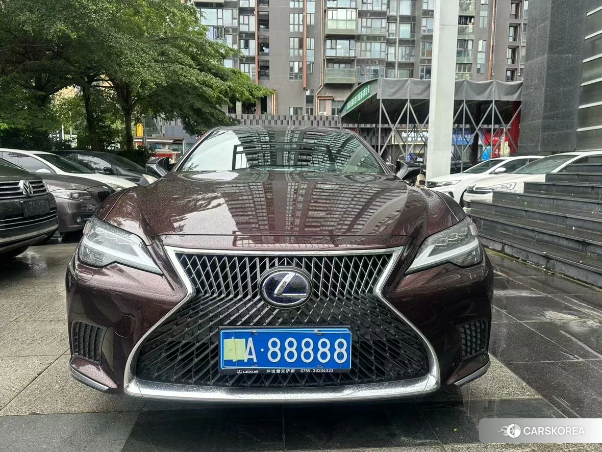 Lexus LS 2020 Красный из Китая, фото 5