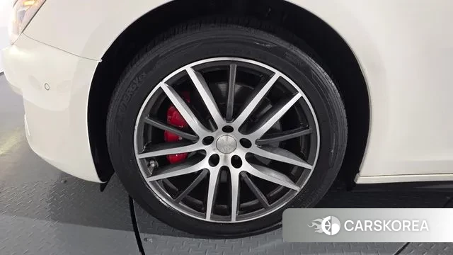 Maserati Ghibli id 3085115 из Кореи 15