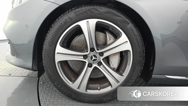 Mercedes-Benz E-Class W213 id 4703473 из Кореи 27