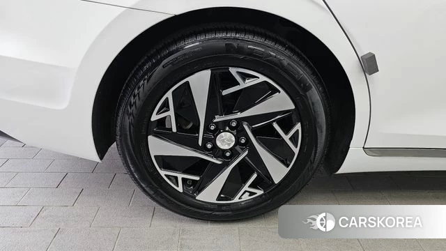 Hyundai The New Grandeur IG Hybrid id 4282693 из Кореи 28