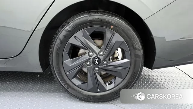 Hyundai Avante (CN7) id 2975219 из Кореи 15