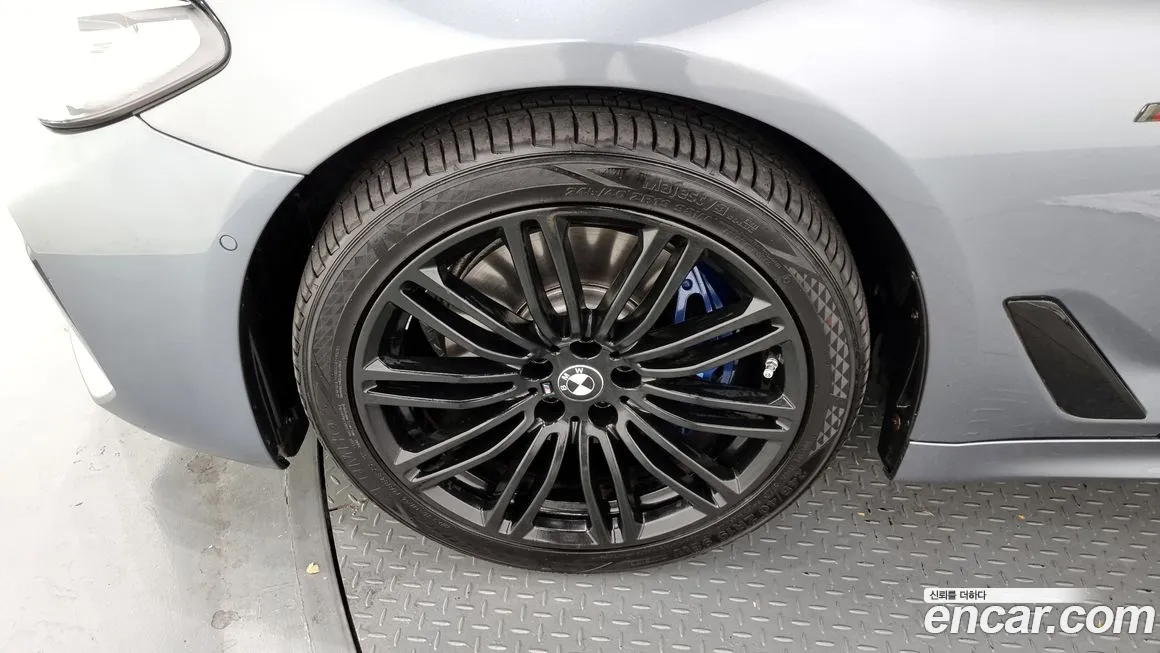 BMW 5 Series (G30) id 2182255 из Кореи 15