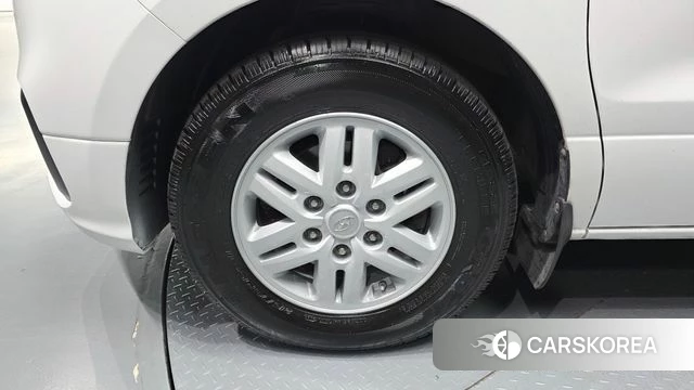 Hyundai The New Grand Starex id 4356917 из Кореи 25
