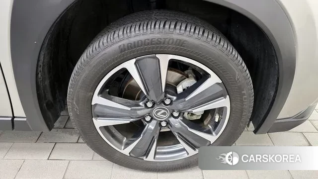 Lexus UX250h id 3256711 из Кореи 15