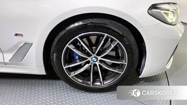 BMW 5 Series (G30) id 3415779 из Кореи 15