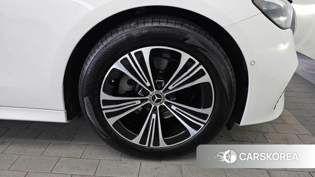 Mercedes-Benz E-Class W214 id 3831427 из Кореи 15