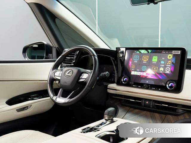 Lexus LM id 4262253 из Китая 13